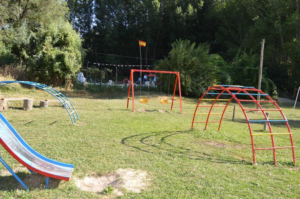 Cabanas Camping Sierra De Penascosa Ngoại thất bức ảnh